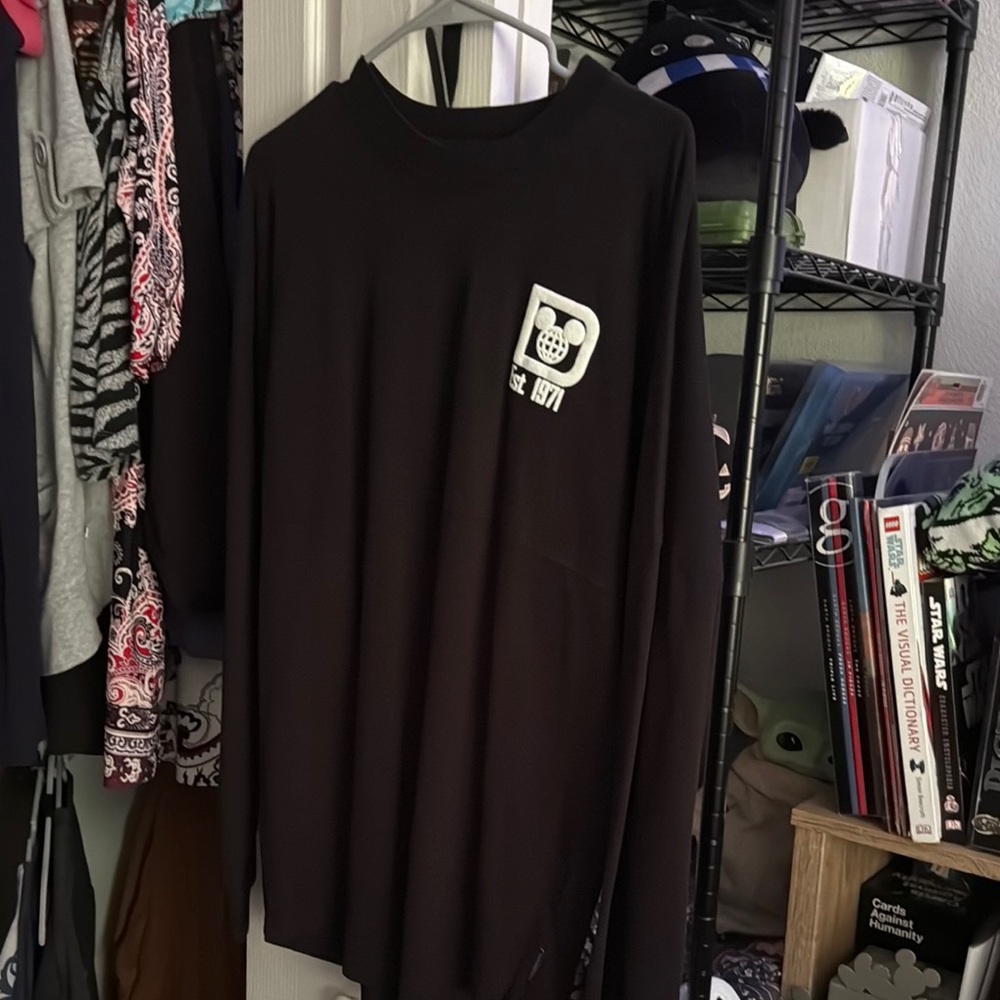 Black WDW logo Long Sleeve Shirt